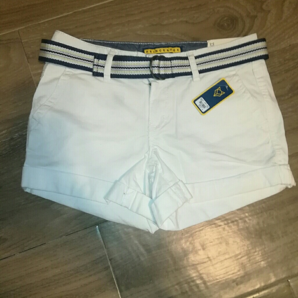 NWT! Prince & Fox White Shorts in Sz 00